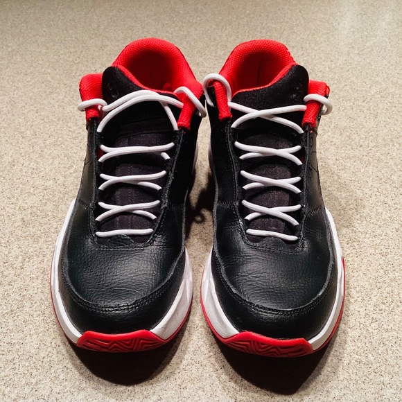 Air Jordan Basketball Shoes - Picture 6 of 6